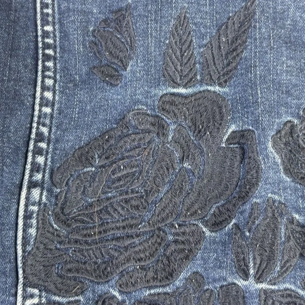 Lularoe Harvey Denim Jean Jacket Embroidered Floral Dark Wash Women Large Button
